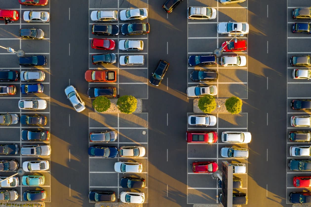 Estacionamiento comercial